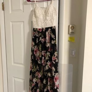 JUNIORS Small Lily Rose black and pink flower dress